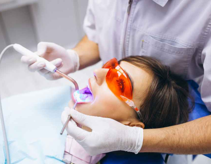 Curepoint – Top Dental Services in Dubai for Smile Makeovers, Implants & Teeth Whitening
